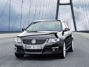 Volkswagen-Passat_2006_800x600_wallpaper_1b